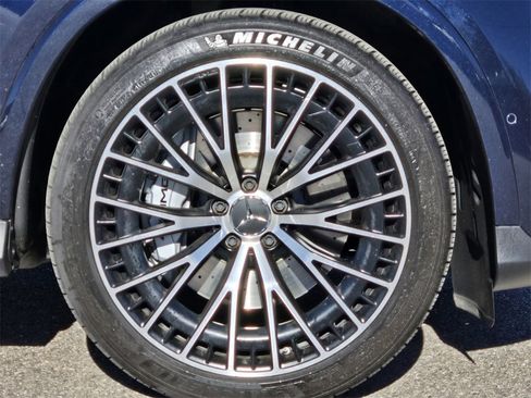 Used 2024 Mercedes-Benz GLC 43 AMG 4MATIC image 11