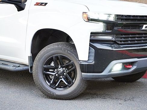 Used 2019 Chevrolet Silverado 1500 LT Trail Boss image 4