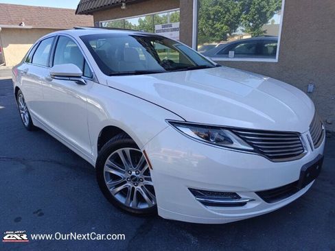 Used 2013 Lincoln MKZ Hybrid FWD image 2
