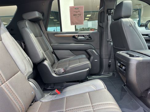 Used 2025 Chevrolet Tahoe High Country w/ Sun And Tow Package AWD/4WD image 37