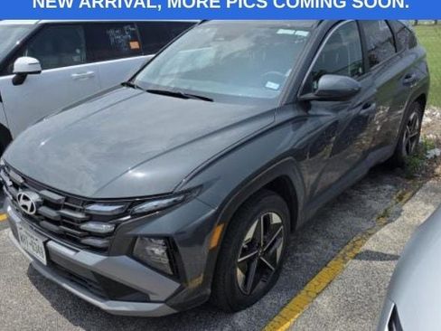 Used 2025 Hyundai Tucson SEL FWD image 1