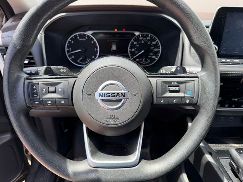 Used 2021 Nissan Rogue SV image 24