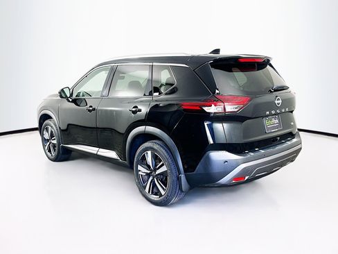 Used 2023 Nissan Rogue SL w/ SL Premium Package FWD image 5