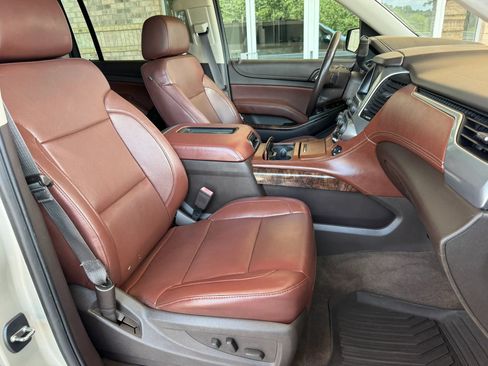 Used 2015 Chevrolet Suburban LTZ AWD/4WD image 33