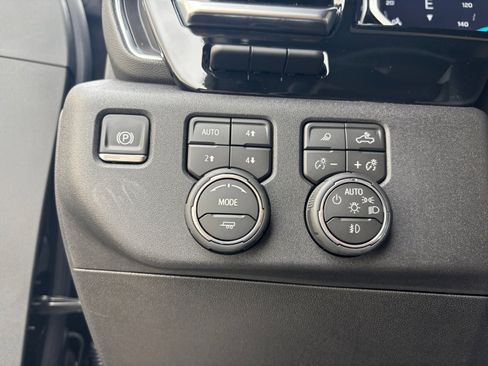 Used 2026 Chevrolet Silverado 2500 LTZ w/ Trail Boss Package image 14