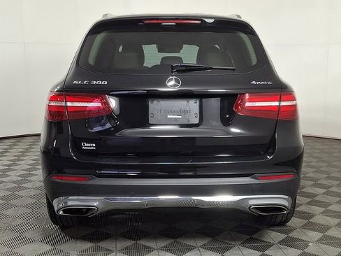 Used 2019 Mercedes-Benz GLC 300 4MATIC image 8