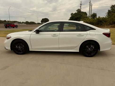 Certified 2026 Honda Civic Sport image 4