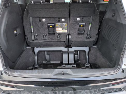 Used 2023 Toyota Sienna XSE w/ XSE Plus Package AWD/4WD image 23