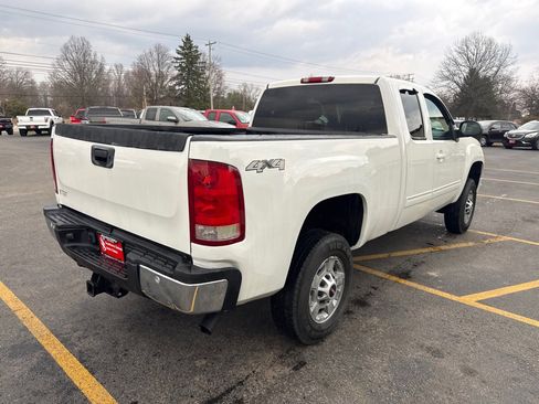 Used 2013 GMC Sierra 2500 SLE w/ Snow Plow Prep Package image 6