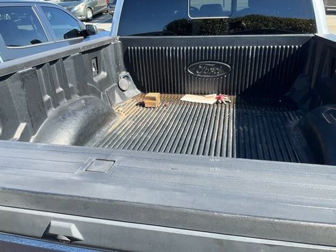 Used 2017 Ford F250 Platinum w/ Platinum Ultimate Package image 6