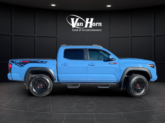 Used 2018 Toyota Tacoma TRD Pro AWD/4WD image 8