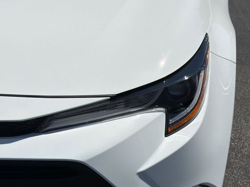 Used 2024 Toyota Corolla LE image 11