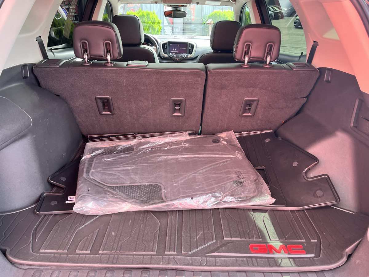 Used 2020 GMC Terrain Denali w/ GMC Pro Grade Package AWD/4WD image 16