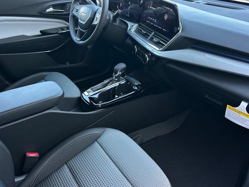 New 2026 Chevrolet Trax LT FWD image 16