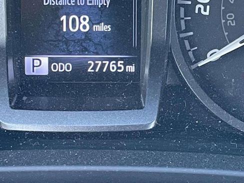 Used 2023 Toyota Tacoma TRD Sport image 38