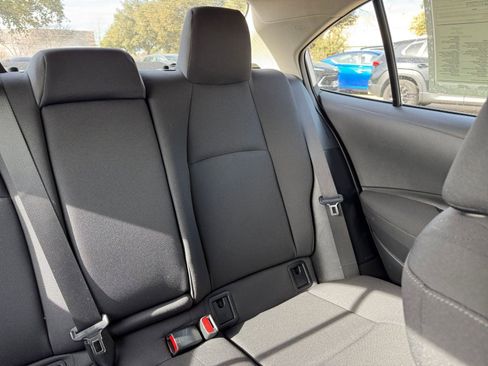 Used 2025 Toyota Corolla LE image 37