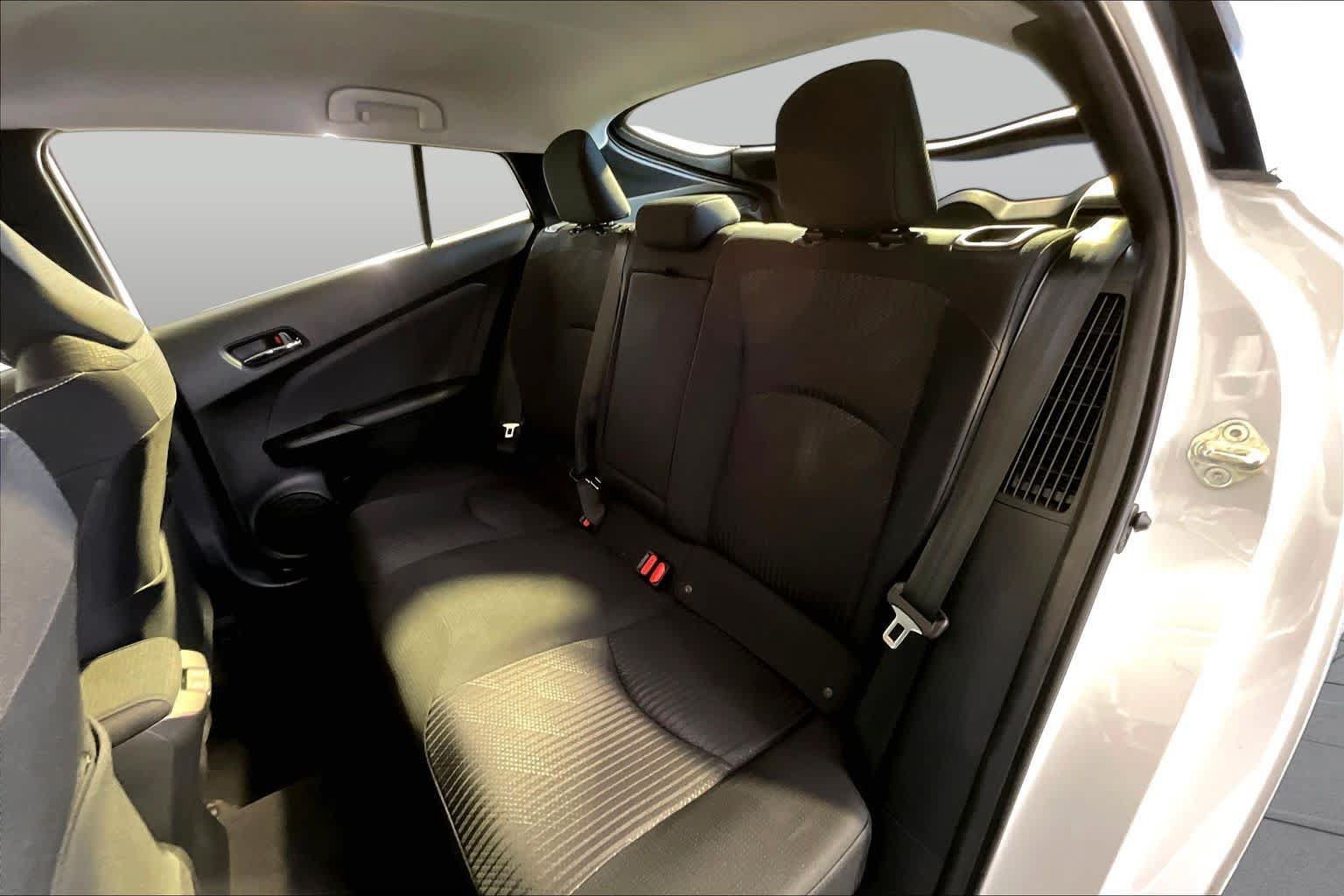 Used 2022 Toyota Prius Prime LE FWD image 21