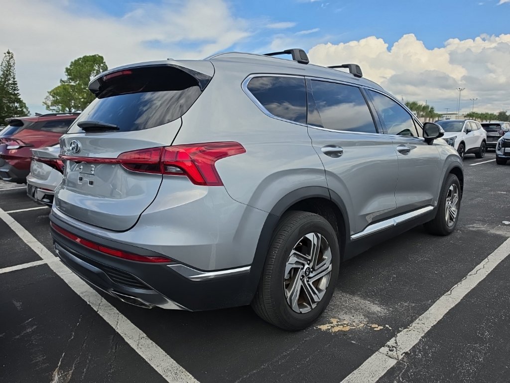 Used 2022 Hyundai Santa Fe SEL w/ Convenience + Premium Package FWD image 16