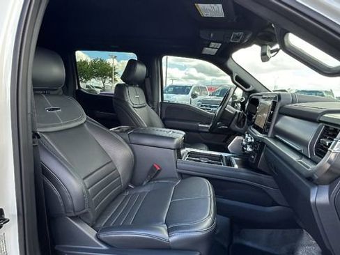 Certified 2025 Ford F450 Platinum w/ FX4 Off-Road Package image 11