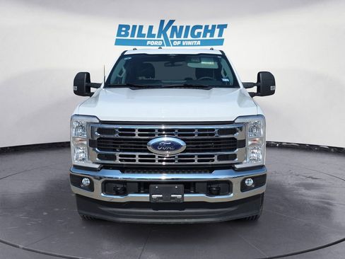 Used 2025 Ford F350 XLT AWD/4WD image 8