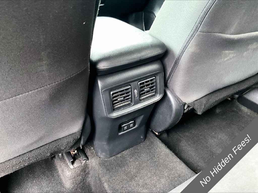 Used 2020 Toyota RAV4 XLE AWD/4WD image 17