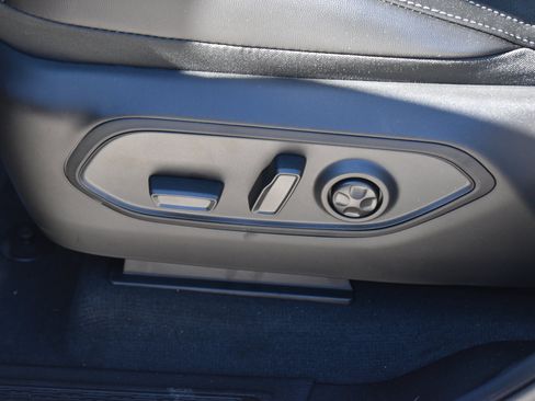 New 2025 Jeep Grand Cherokee L Altitude image 15