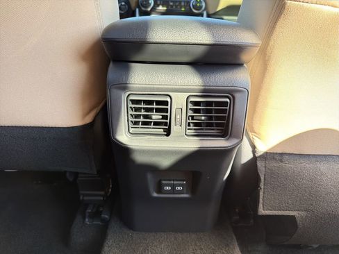 Used 2025 Toyota RAV4 XLE image 23