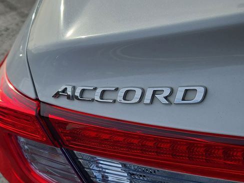Certified 2019 Honda Accord Hybrid image 30