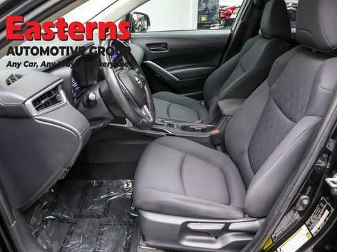 Used 2022 Toyota Corolla Cross LE image 14