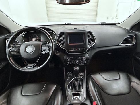 Used 2021 Jeep Cherokee Latitude Plus AWD/4WD image 13