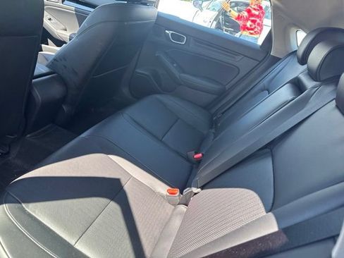 Used 2024 Honda Civic EX-L image 11