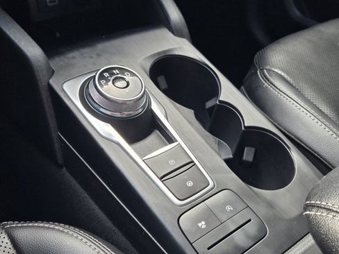 Used 2022 Ford Escape SEL w/ Technology Package image 21