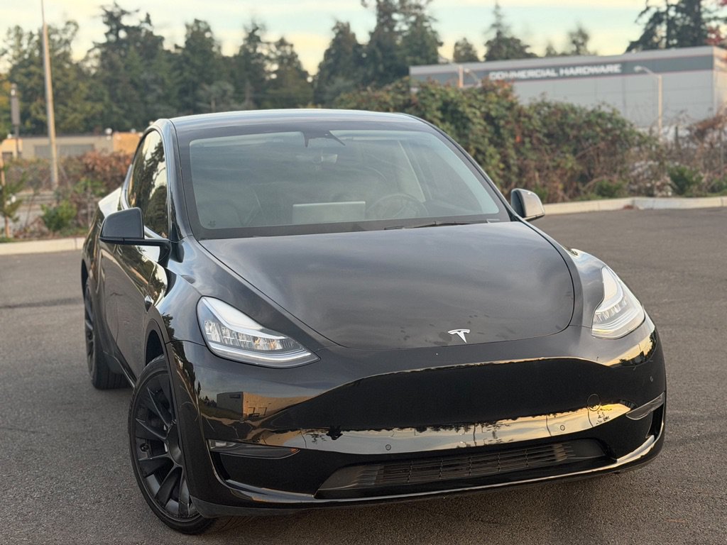 Used 2022 Tesla Model Y Long Range AWD/4WD image 4