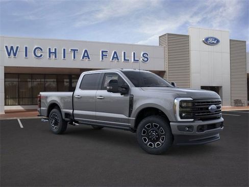 New 2026 Ford F250 Platinum w/ FX4 Off-Road Package image 7