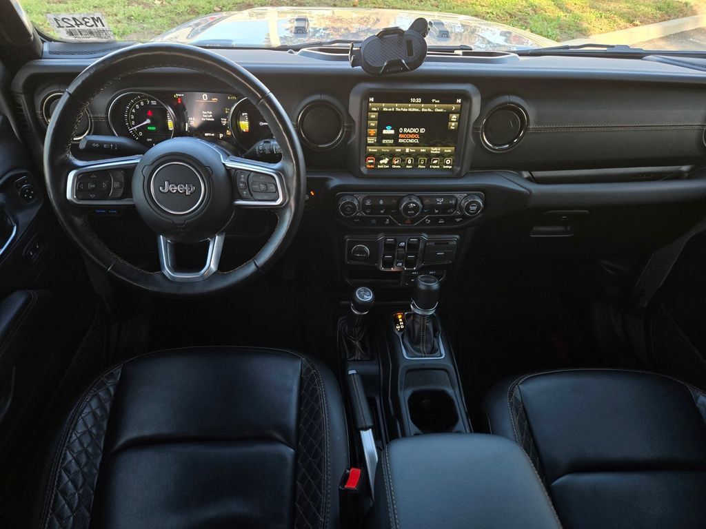 Used 2021 Jeep Wrangler Unlimited Sahara AWD/4WD image 15