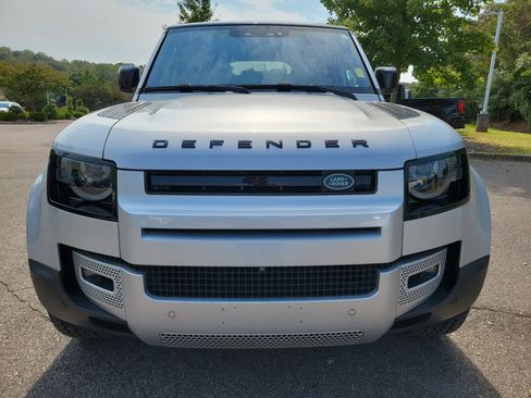 Used 2020 Land Rover Defender 110 First Edition image 22