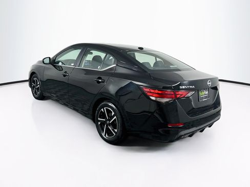 Used 2025 Nissan Sentra SV FWD image 5