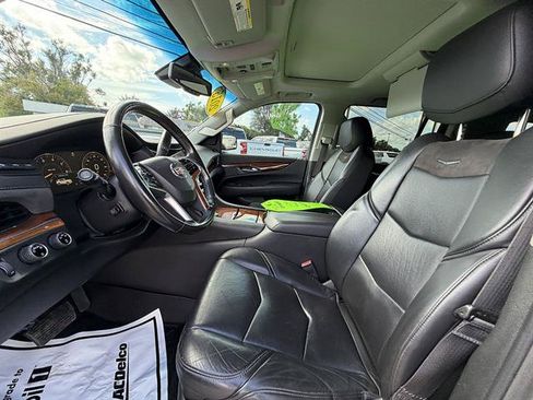 Used 2015 Cadillac Escalade ESV Luxury AWD/4WD image 27