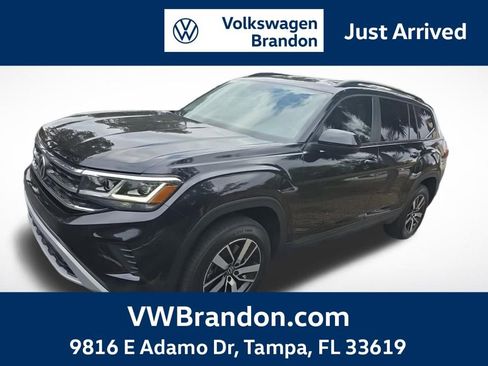 Used 2022 Volkswagen Atlas SE image 1