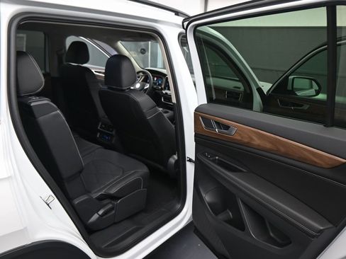 New 2026 Volkswagen Atlas SE AWD/4WD image 41