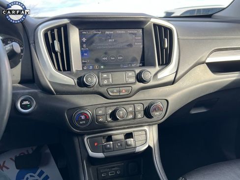 Used 2023 GMC Terrain SLT image 14