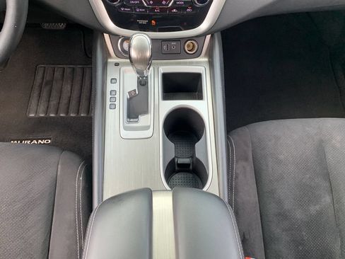 Used 2018 Nissan Murano SV FWD image 16