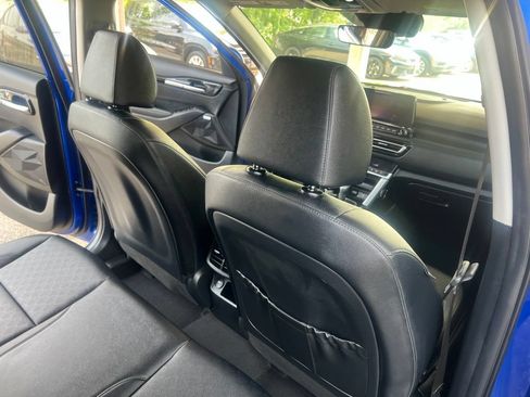 Certified 2023 Kia Seltos SX w/ SX Sunroof Package AWD/4WD image 16