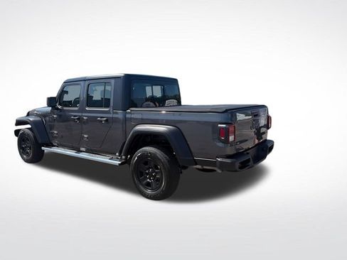 Used 2025 Jeep Gladiator Sport AWD/4WD image 3