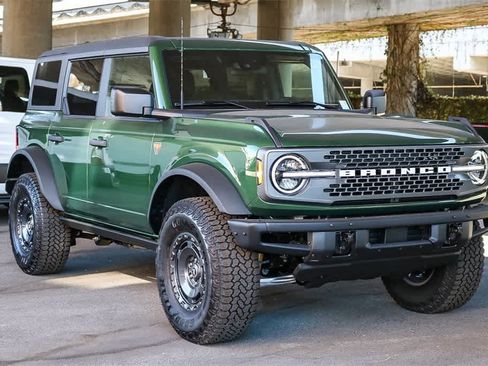 New 2025 Ford Bronco Badlands w/ Sasquatch Package image 3