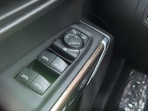 Used 2022 Chevrolet Silverado 1500 LT w/ All Star Edition Plus image 35