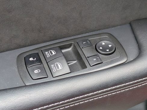 Used 2022 Dodge Challenger SRT Hellcat image 11