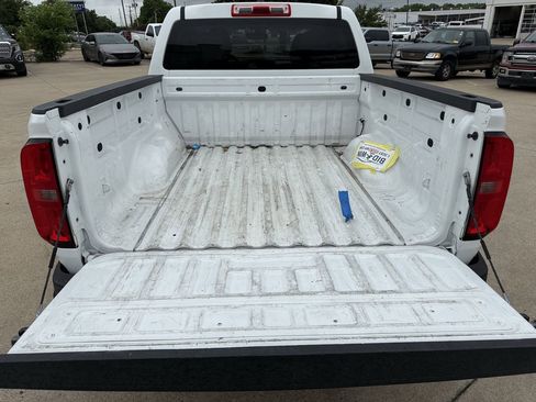Used 2017 Chevrolet Colorado W/T w/ WT Convenience Package RWD image 29