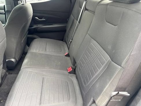 Used 2022 Hyundai Santa Cruz SE FWD image 11