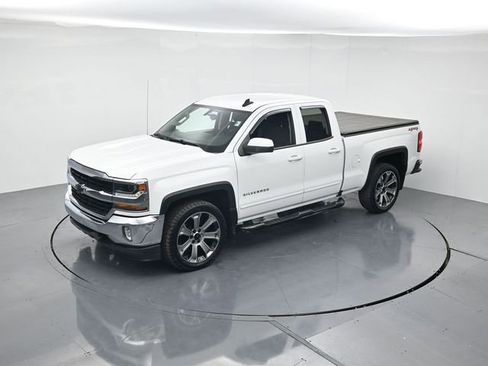 Used 2018 Chevrolet Silverado 1500 LT image 38